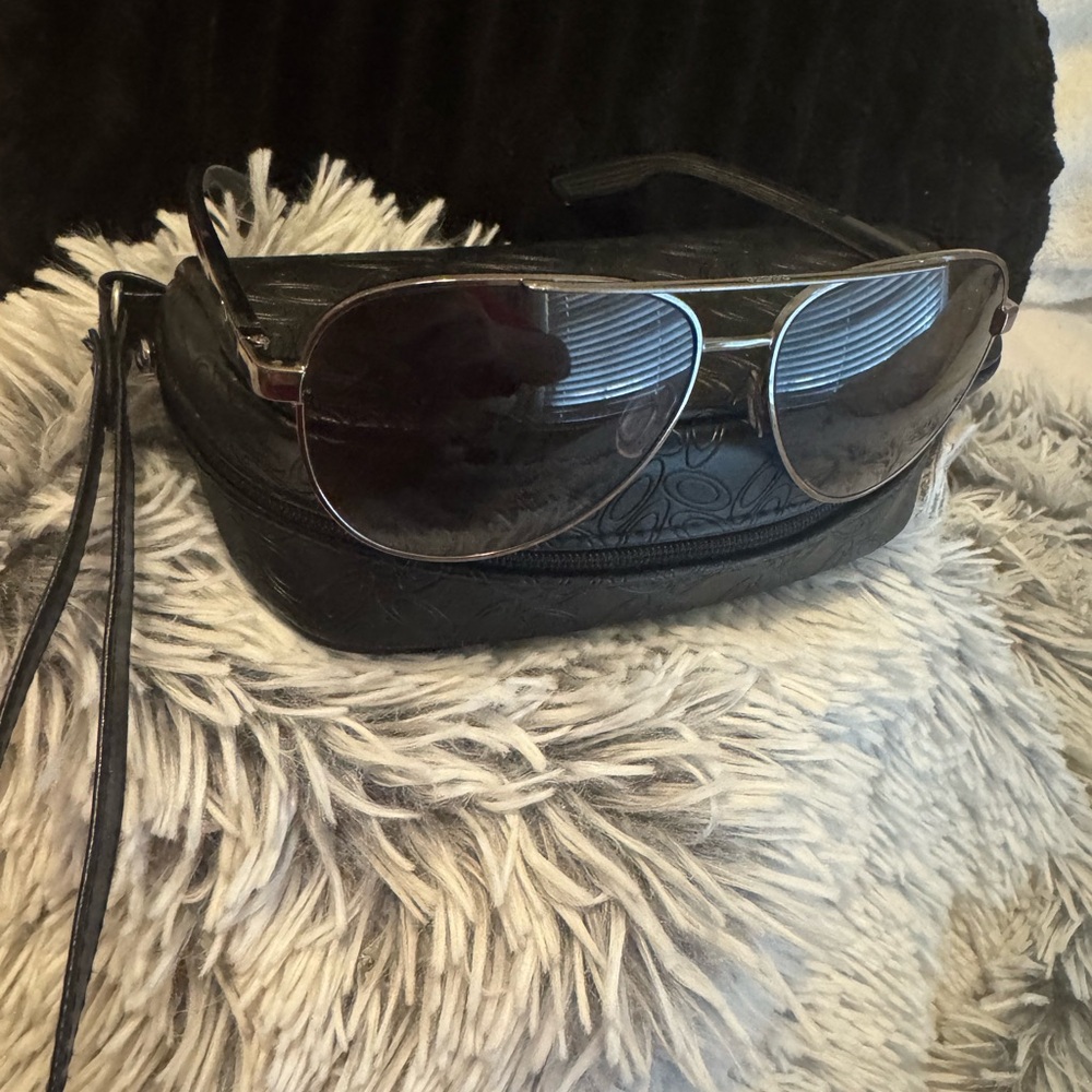 AUTHENTIC Costa Del Mar Peli Sunglasses